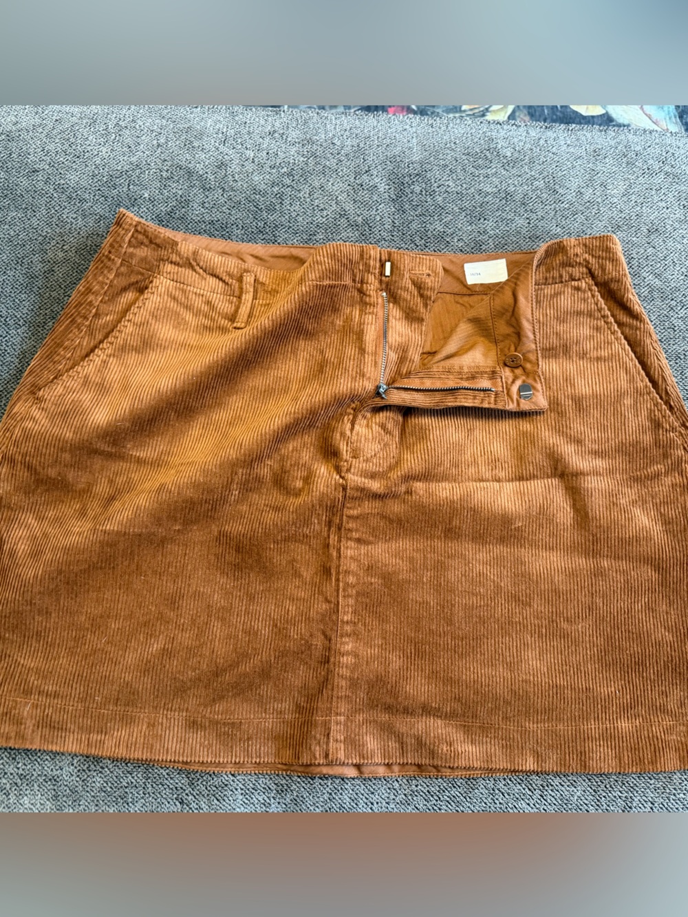 GAP Men's Corduroy skirt in Copper Brown